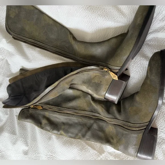 NWOT Donald Pliner green suede boots! - Picture 12 of 14